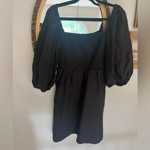 Tuckernuck Black Annie Smocked Dress Puff Sleeve 100% Linen Summer L EUC